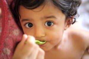  feeding babies