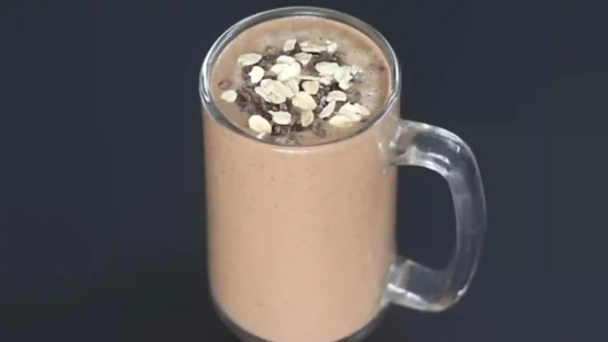 Oat and nut smoothie